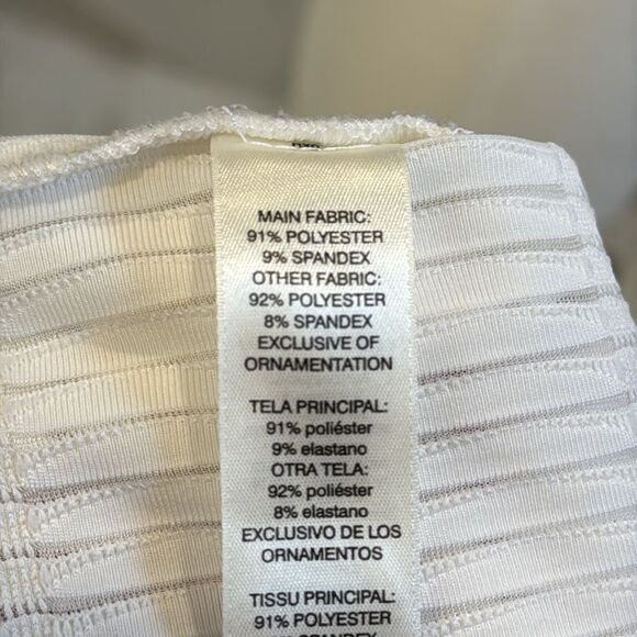 Weekends By Chico's Women's(1) M Blouse Sleeveless Vest Full Zip White Medium - Picture 8 of 8